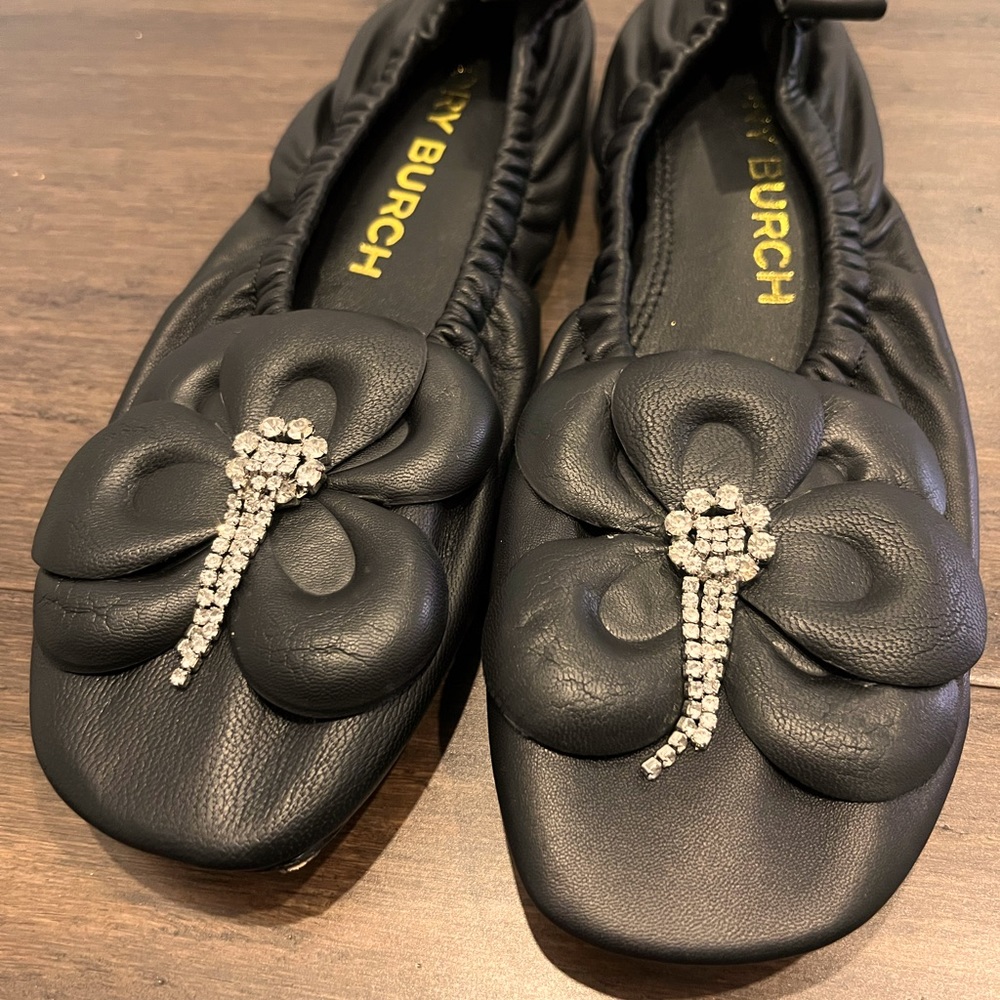 NWOT Tory Burch Flower Soft Scrunch Ballet Flats - Size 7